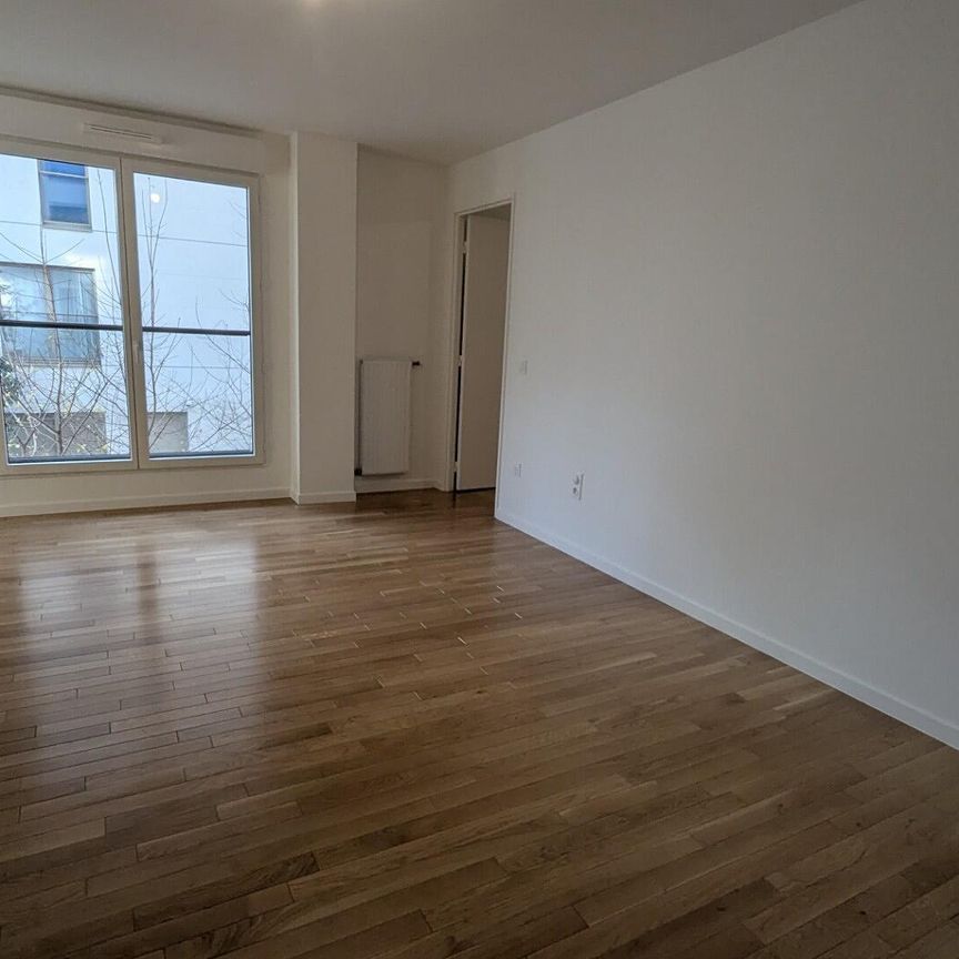 location Appartement T4 DE 81.98m² À CLICHY - Photo 1