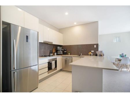 8 / 12 Loftus Street, Wollongong, NSW 2500 - Photo 5