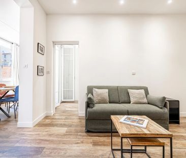 Nice - Le Port - Magnifique appartement 3 pièces rénové, à louer - Photo 4