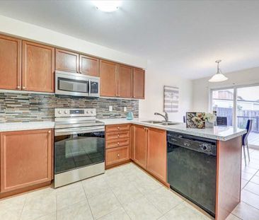 For Lease - 11 Bushmill Circle, Brampton, Ontario - Photo 4