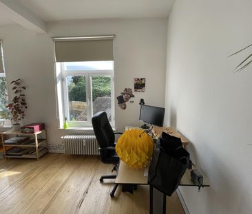 OORDEGEM - Charmant appartement met koer vlakbij het centrum - Photo 6