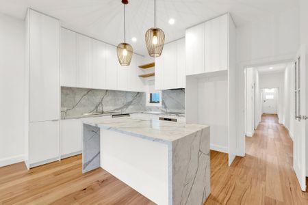 11 St John St, Windsor - Photo 2