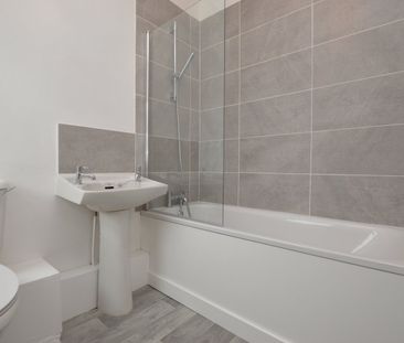 Flat to rent - Fairlawn Park, London, SE26 - Photo 6