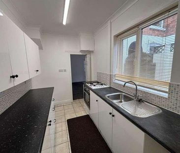 Moorgate, Retford, DN22 - Photo 2