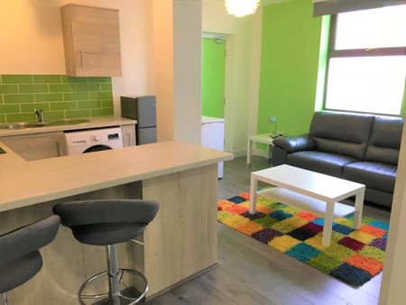 2A Porterbrook Apartments, Broomhall – BILLS INCLUDED! - Photo 2