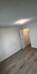 1 Bed, 1 Bath - 3rd floor - Photo 3