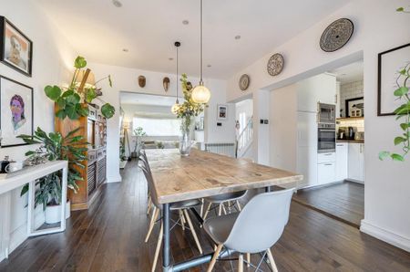4 bedroom semi-detached house to rent - Photo 5