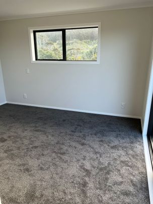 56 Hokioi Drive, Kenepuru - Photo 1