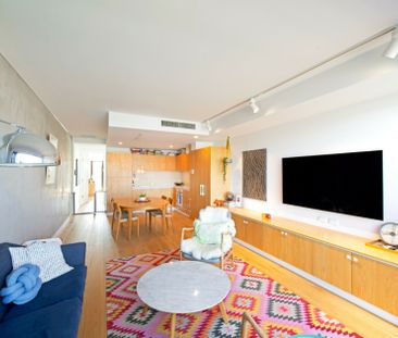 High-end Living on Lonsdale - Photo 1