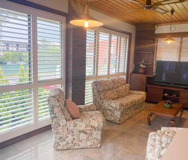 Be regal by the River! - Photo 6