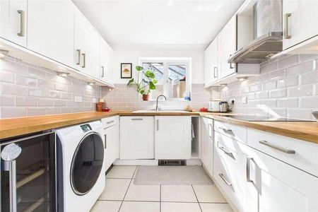 Albany Park Drive, Winnersh, Wokingham, Berkshire, RG41 - Photo 3