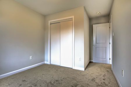 For Lease - 280 Elsie Macgill Walk, Kanata, Ontario - Photo 2