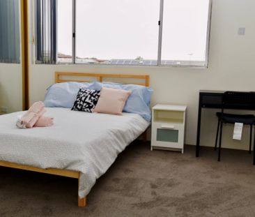 Single room-3 bed 1 bath - Photo 5