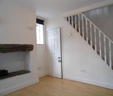2 bedroom end of terrace house to rent - Photo 4
