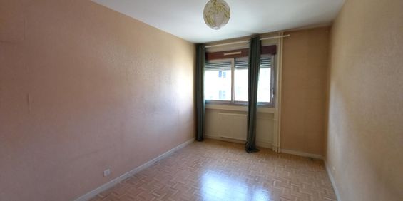 : Appartement 43.78 m² à SAINT ETIENNE - Photo 3