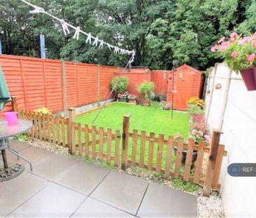 4 bedroom terraced house to rent - Photo 4