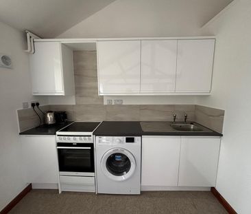 1 bedroom barn to rent - Photo 4