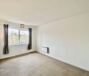 Glebe Court - Photo 3