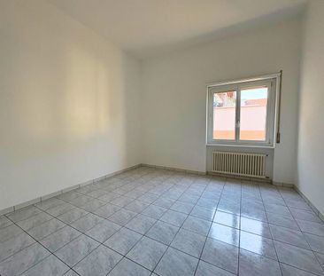 GRAZIOSO APPARTAMENTO DI 3.5 LOCALI - Photo 2