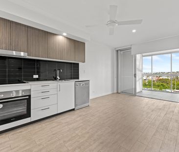 Urban Inner-City Living! - Photo 3