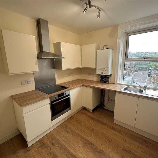 Oakworth Road,keighley, BD21 - Photo 1