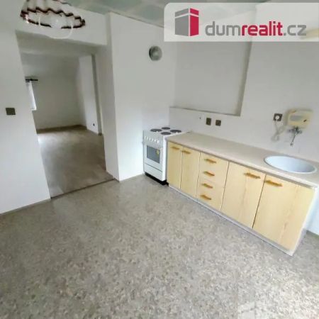 pronájem podkrovního bytu 1+1, ul. Kamenická, Děčín - Nové Město - Photo 2