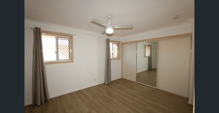 Two Ensuite Bedrooms, Balcony and Private Yard! - Photo 4