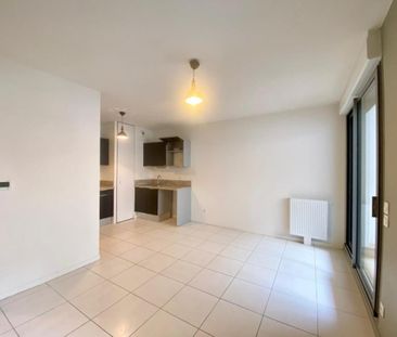 Location Appartement 2 pièces 42m² BORDEAUX 33100 - Photo 2