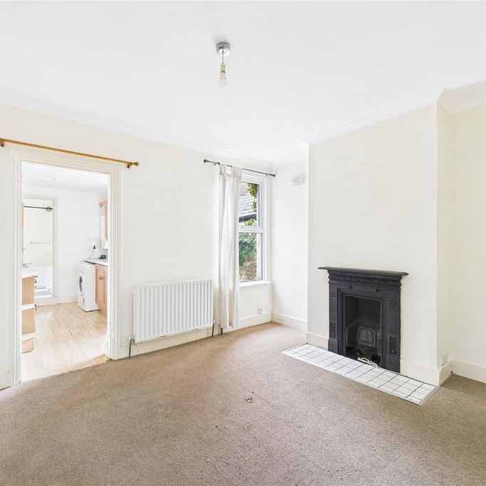 3 bedroom terraced house to rent - Photo 1