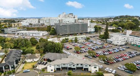 Great Hospital Location - Photo 4