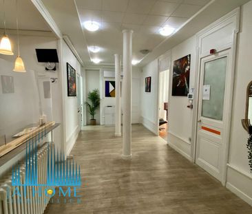 Location Appartement 7 pièces 121m² ST CHAMOND 42400 - Photo 5