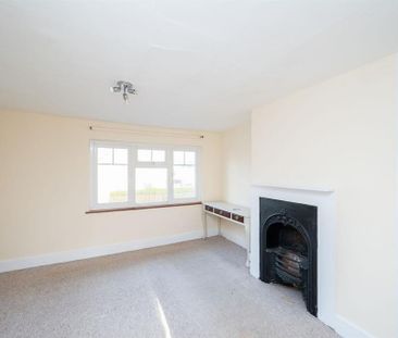 2 bedroom end of terrace house to rent - Photo 6