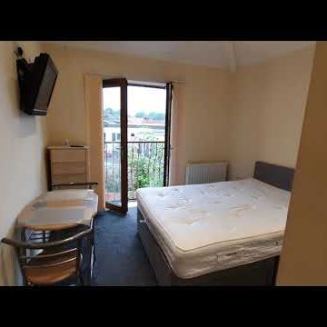 Studio Flat, Bethel Court, M7 - Photo 1