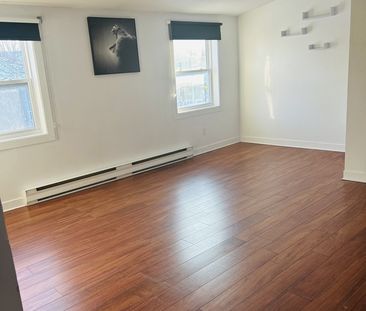 3 Et 1/2 - 1 Chambre - Photo 2