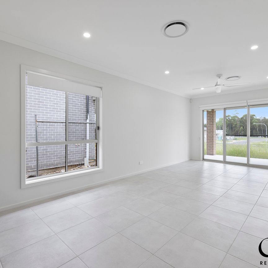 165 Eighteenth Ave, Austral NSW 2179 - House For Rent | Domain - Photo 1