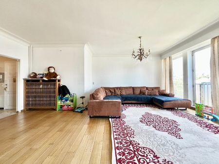 Ruin appartement met drie slaapkamers - Foto 2