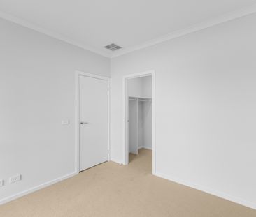 11 Amfissa Street, Wollert VIC 3750 - House For Rent | Domain - Photo 5