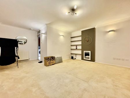 Grange Gardens, Ware - Photo 2