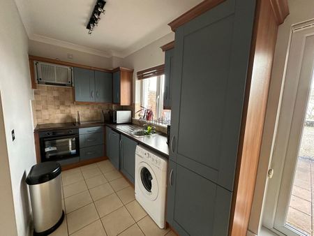 Apartment to rent in Galway, Ballymoneen Rd - Photo 3