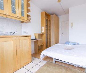 Flat 10 Claverton Street, Pimlico SW1V 3AX - Photo 6