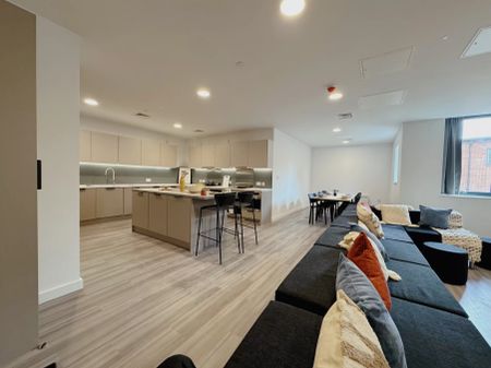 True Apartment - Photo 4