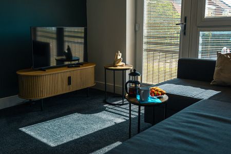 Royal Windsor Way - Photo 4