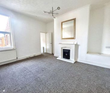 2 bed upper flat to rent in NE24 - Photo 6