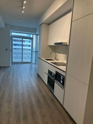 For Lease - 8 Interchange Way Unit# 3001, Vaughan, Ontario - Photo 5