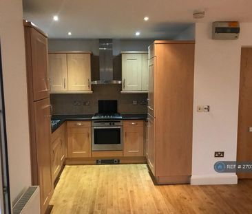 2 bedroom flat to rent - Photo 5