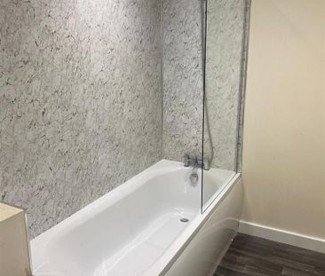 3 bedroom apartment to rent - Photo 6