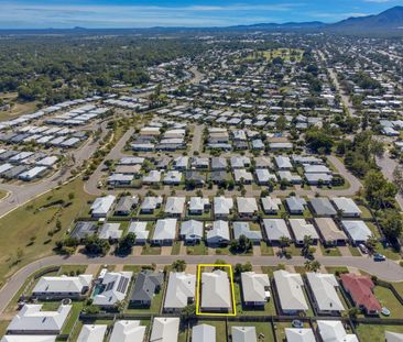 Fully Refreshed Home - Photo 5