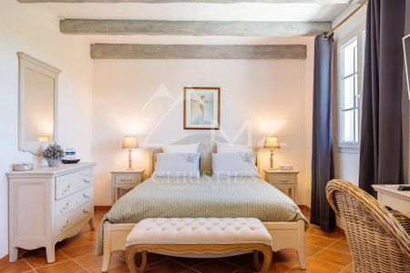 Proche Gordes - Belle bastide avec piscine chauffée - Photo 4