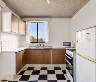 A Prime Location Gem - Photo 4