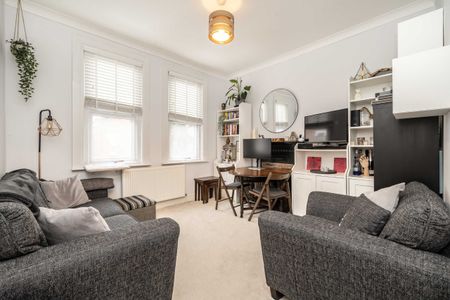 Chapter Road, Willesden Green, NW2, London - Photo 2